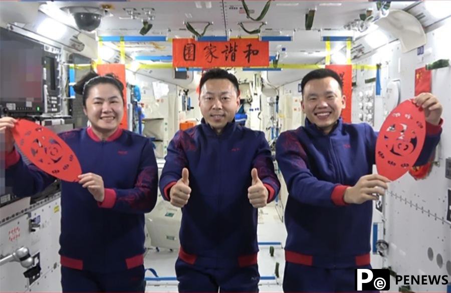 19 astronauts share details of work and life in space with mission halfway through