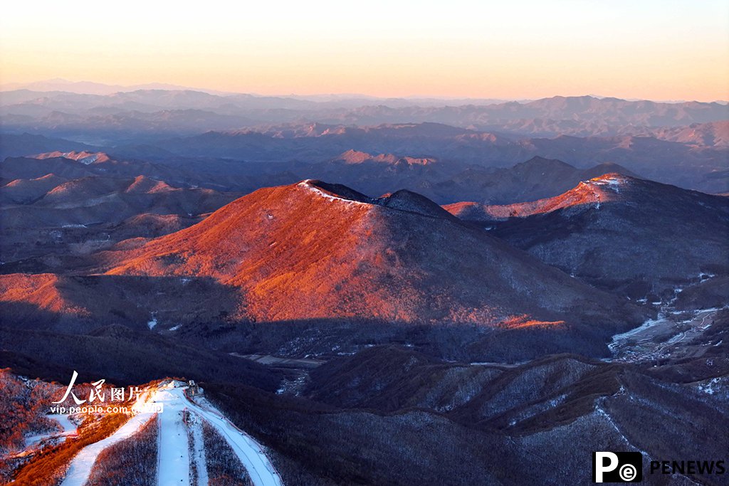 Picturesque winter scenery in N China