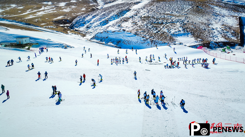 Ice and snow economy sees surge in Qujing, SW China