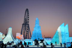 Harbin Ice-Snow World receives over 2 million visitors since it opened
