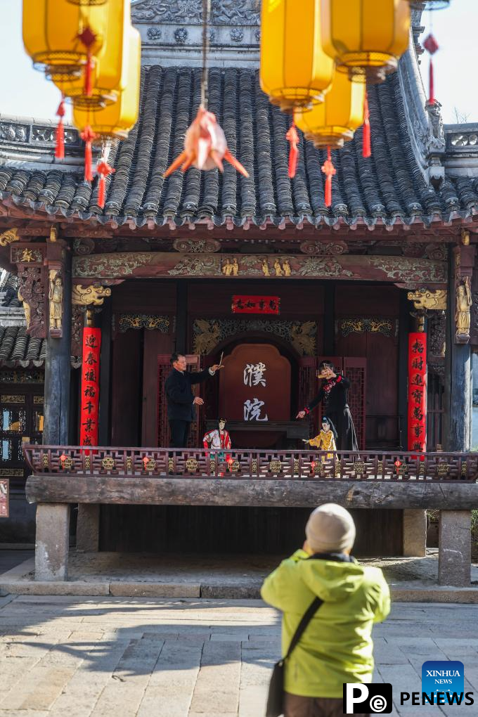 Puyuan Fashion Resort hosts cultural activities for visitors during Spring Festival