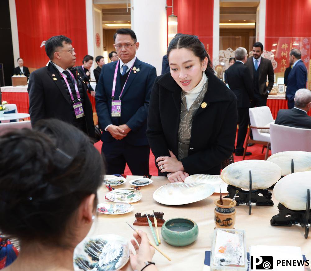 International dignitaries appreciate intangible cultural heritage displays in Harbin