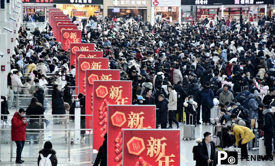 Chinese ring in Year of the Snake with travel, spending boom