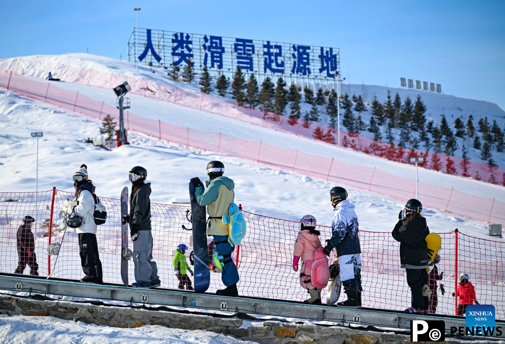 Ice-and-snow industry boosts winter tourism in Altay, China