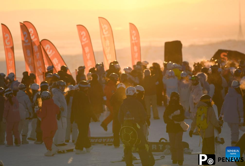 Ice-and-snow industry boosts winter tourism in Altay, China