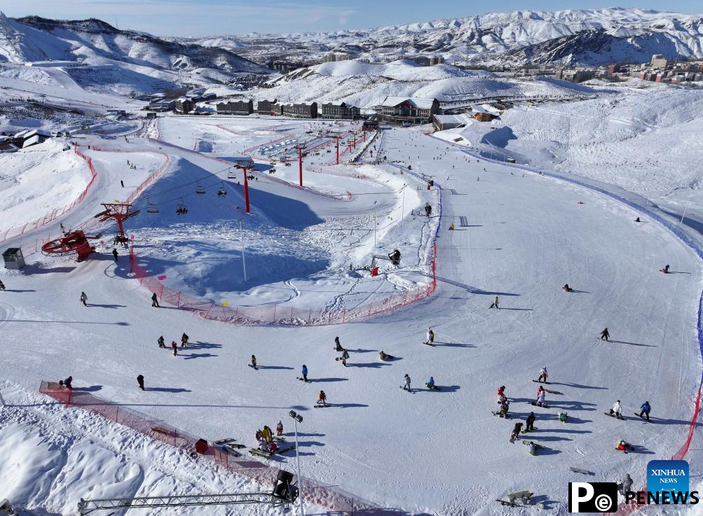 Ice-and-snow industry boosts winter tourism in Altay, China