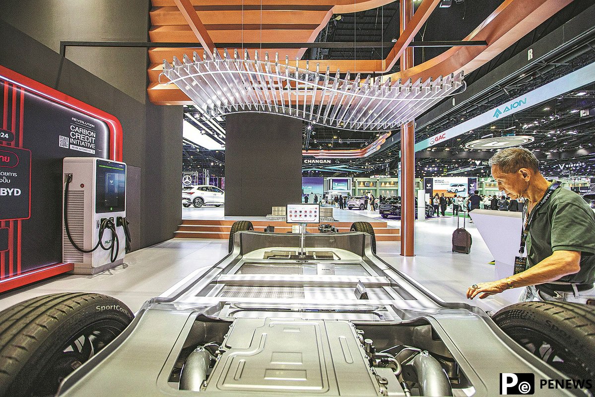Chinese NEVs shine at auto shows abroad
