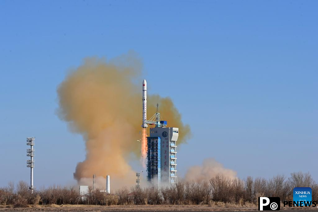 China launches Pakistani satellite, two others