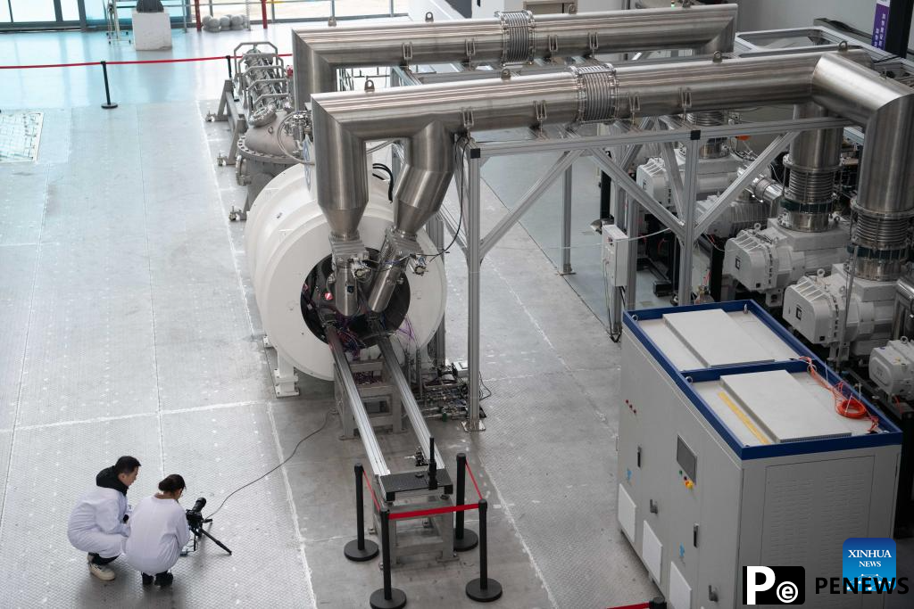 Chinese scientists develop research platform for ＂artificial sun＂