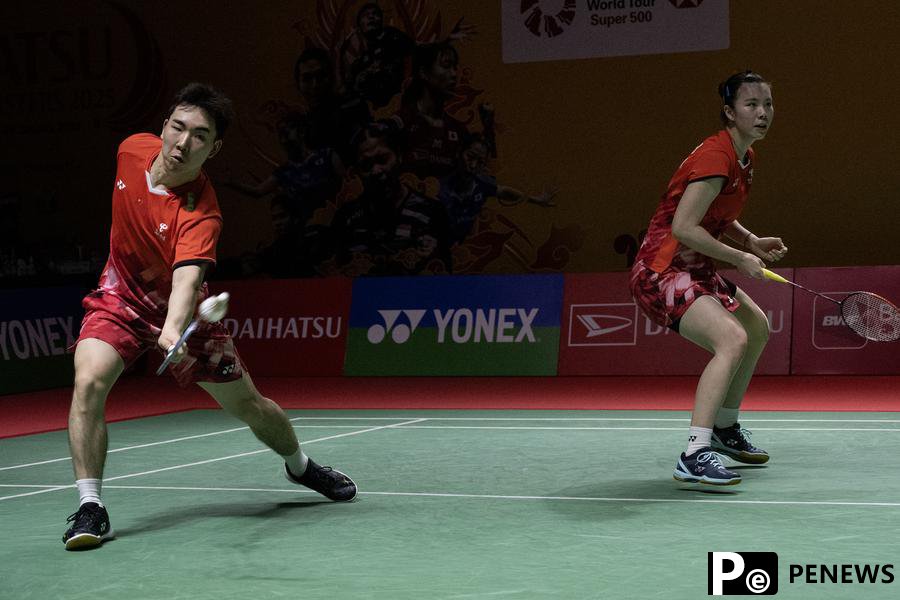 Chinese shuttlers advance to quarters at Indonesia Masters