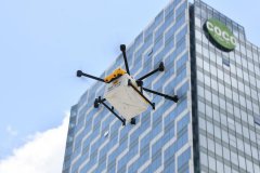 Instant delivery industry thrives in China