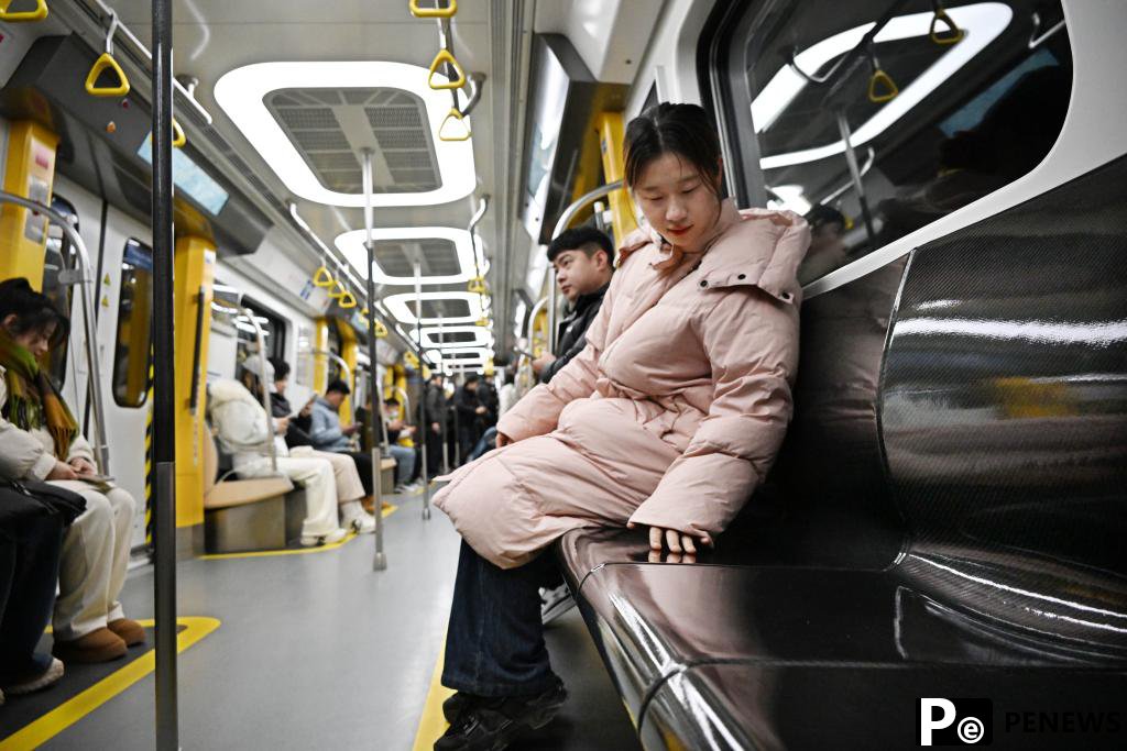 efficient carbon fiber metro train