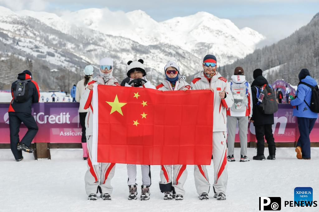 country skiing women