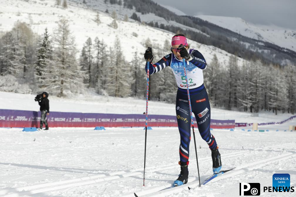 country skiing women