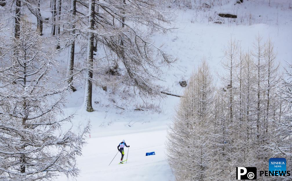 country skiing women