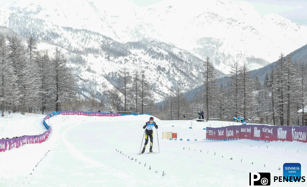 country skiing women
