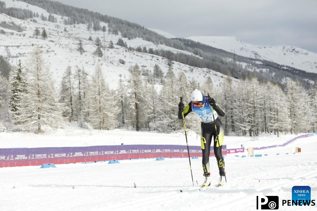 country skiing women