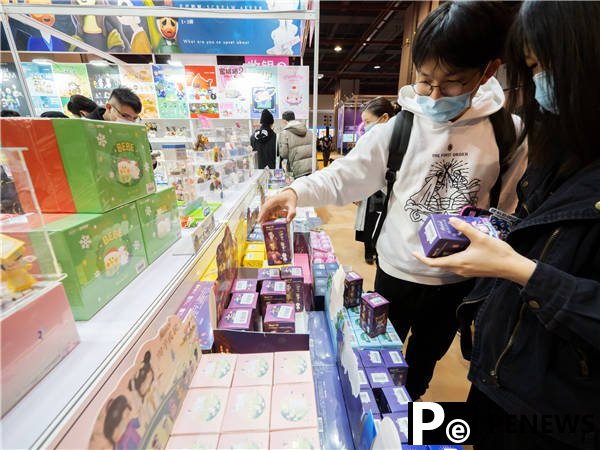 Young people open up new consumption scenarios