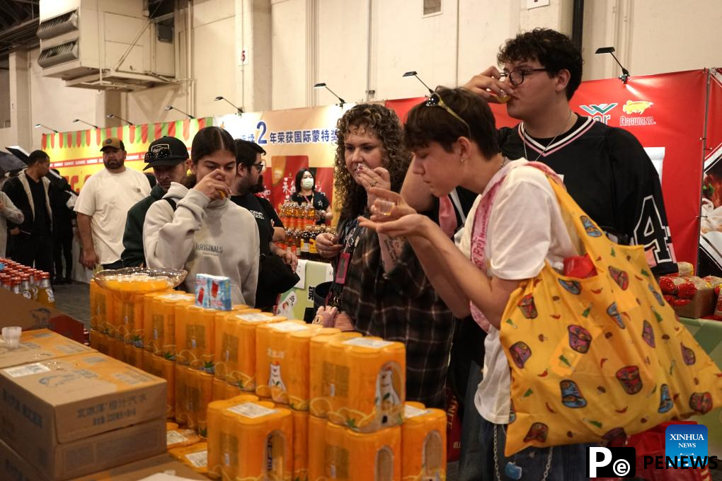 Chinese delicacies captivate American consumers at Asian Food Expo