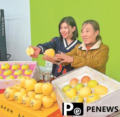 Apple grower in E China