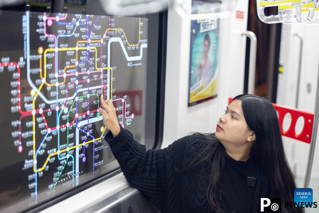 Thai vlogger shows how technology empowers daily life in Chongqing