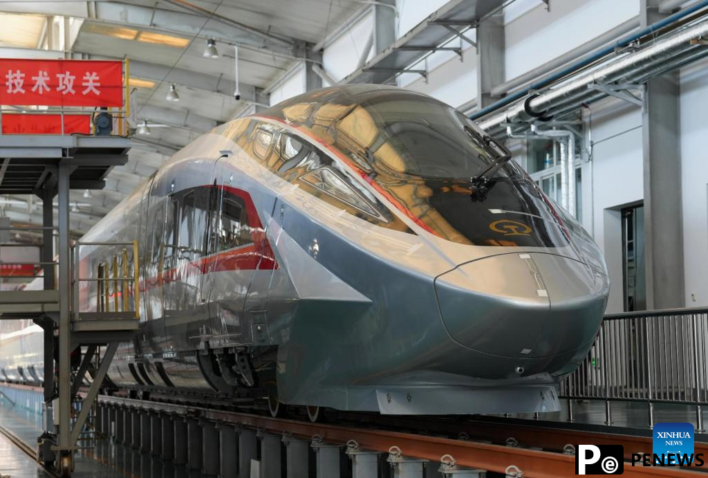 Prototype of CR450 bullet train undergoes tests in Beijing