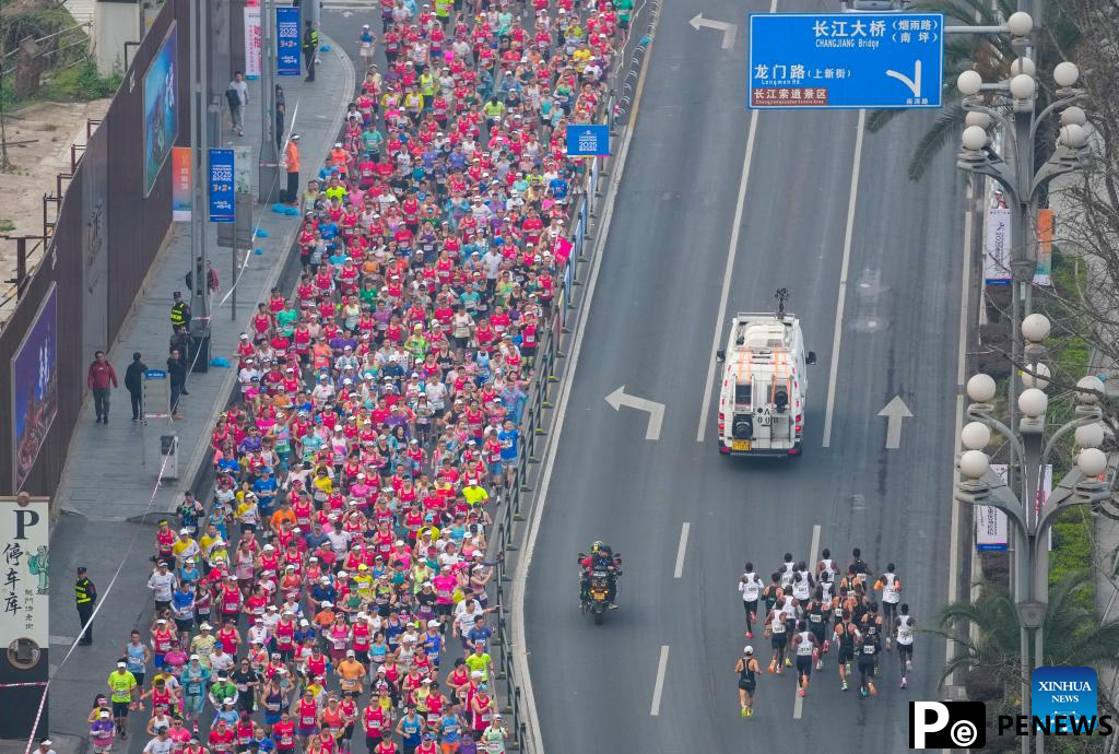 Highlights of 2025 Chongqing Marathon in China