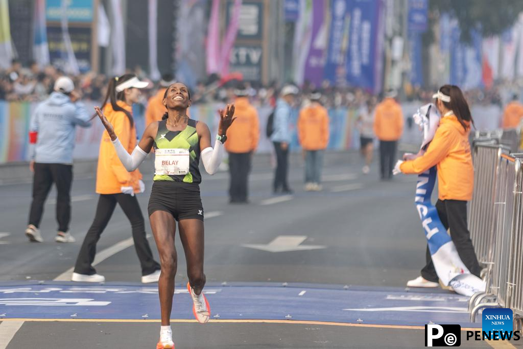 Highlights of 2025 Chongqing Marathon in China