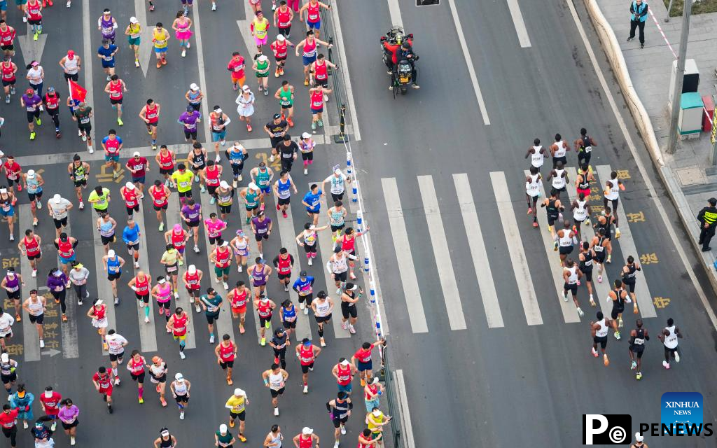 Highlights of 2025 Chongqing Marathon in China