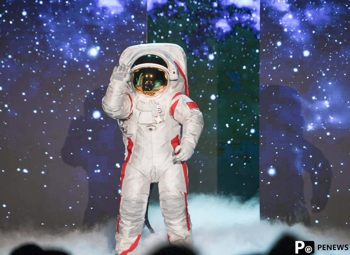 China advances manned lunar program for 2030 moon landing