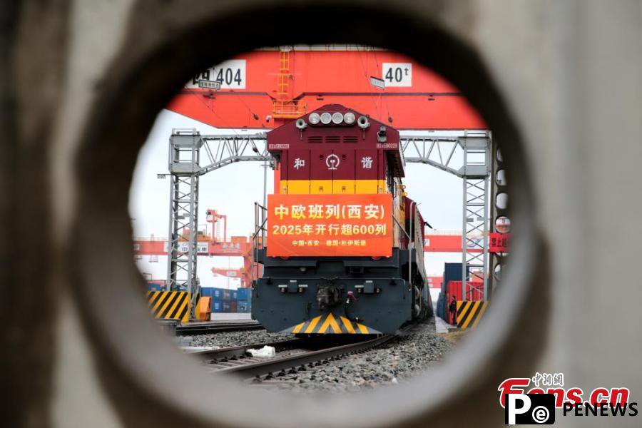 Europe freight train (Xi