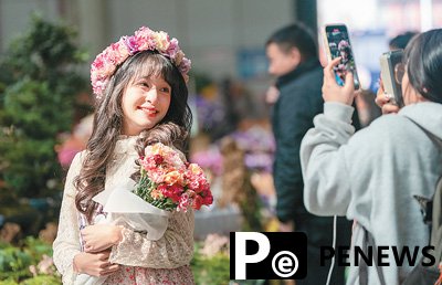 A day in the flower industry: From fields to customers