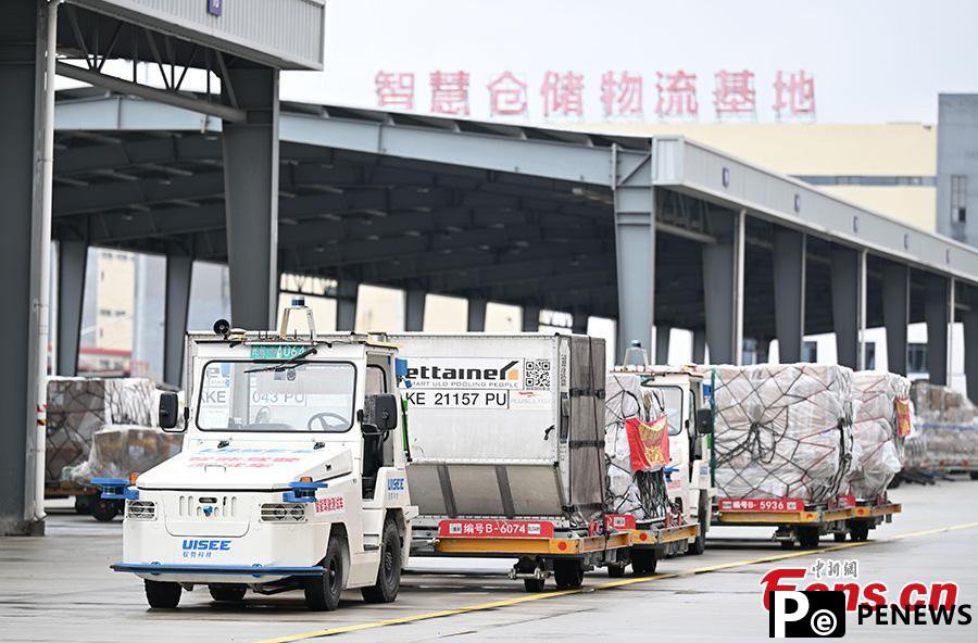 driving cargo tractors complete road test at Hangzhou airport