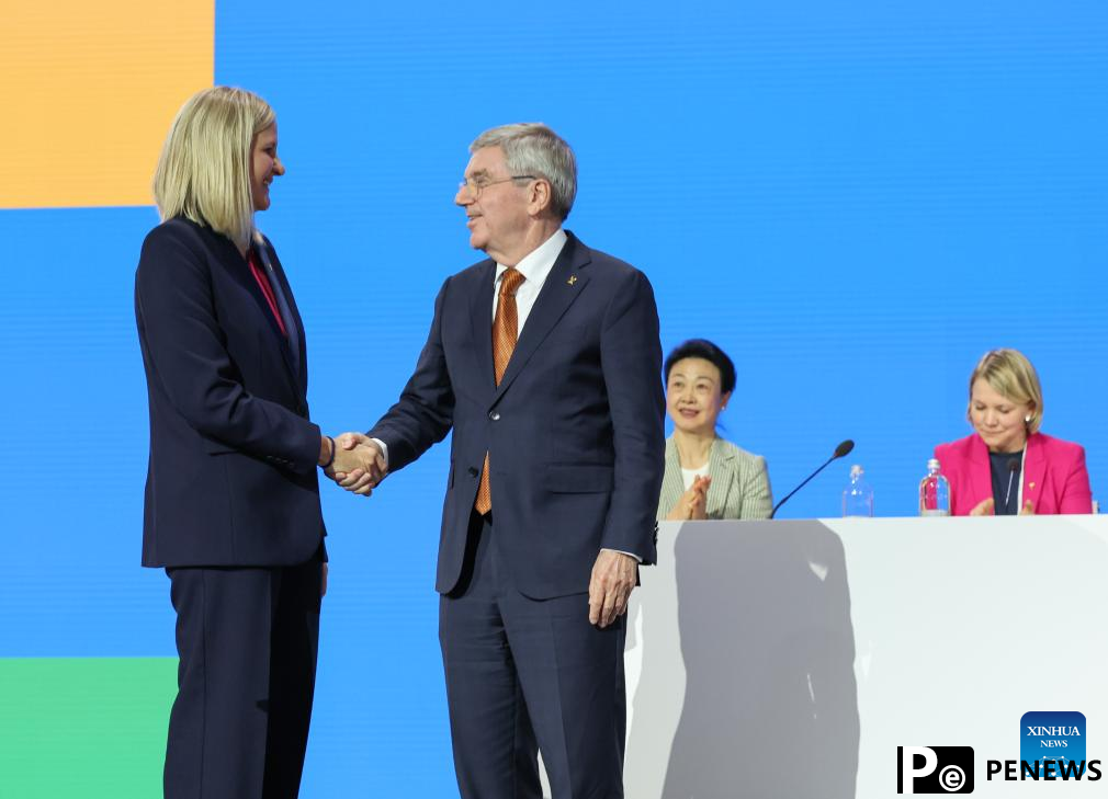 Kirsty Coventry becomes first female and first African president of IOC
