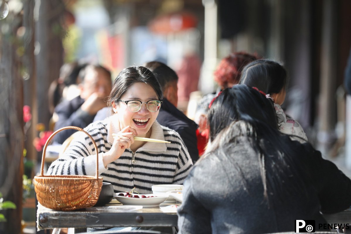 China accelerates consumption