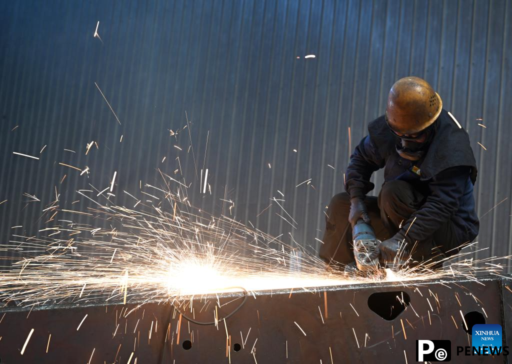 Private enterprises in Linzhou City of Henan operate in full swing