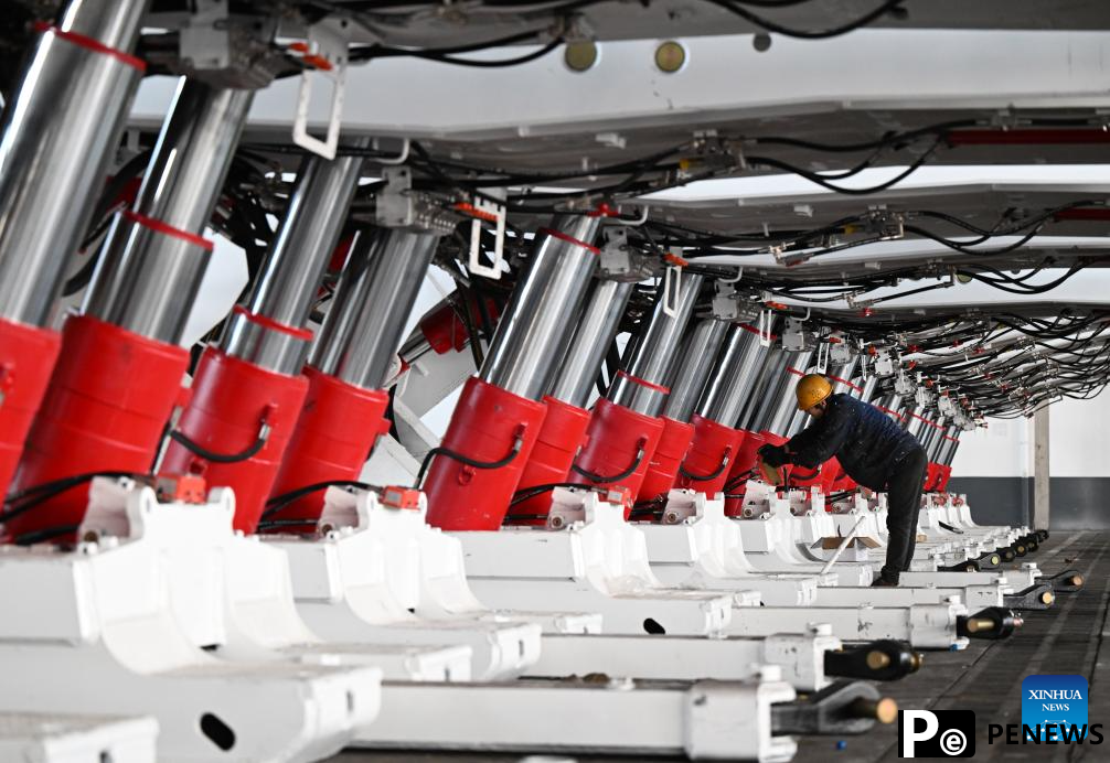 Private enterprises in Linzhou City of Henan operate in full swing