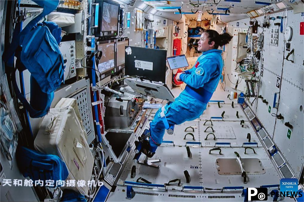19 crew completes third extravehicular activities