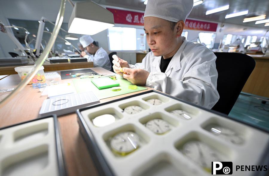 GULL celebrates 70th anniversary of 1st domestic watch in Tianjin