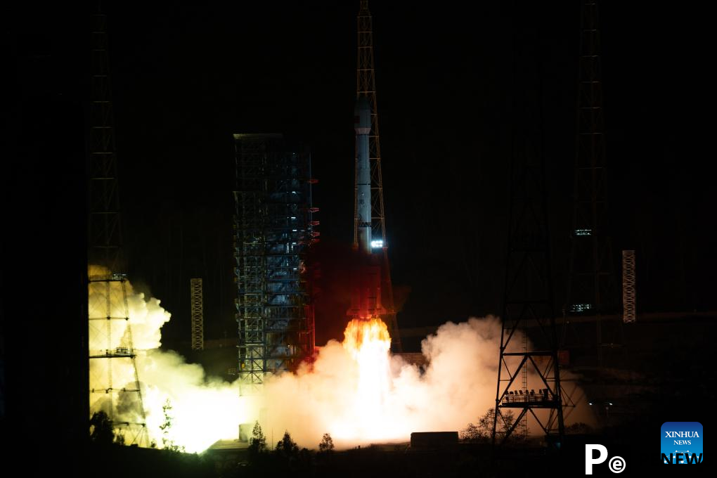 China launches new data relay satellite