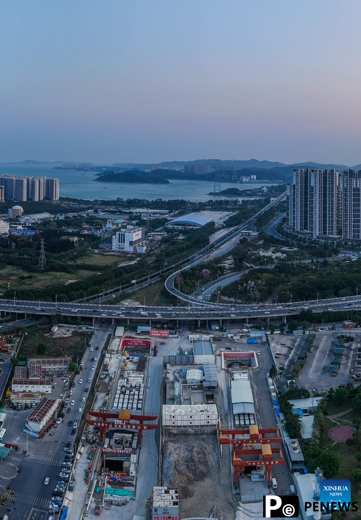 track undersea tunnel with speed of 350km/h broken through