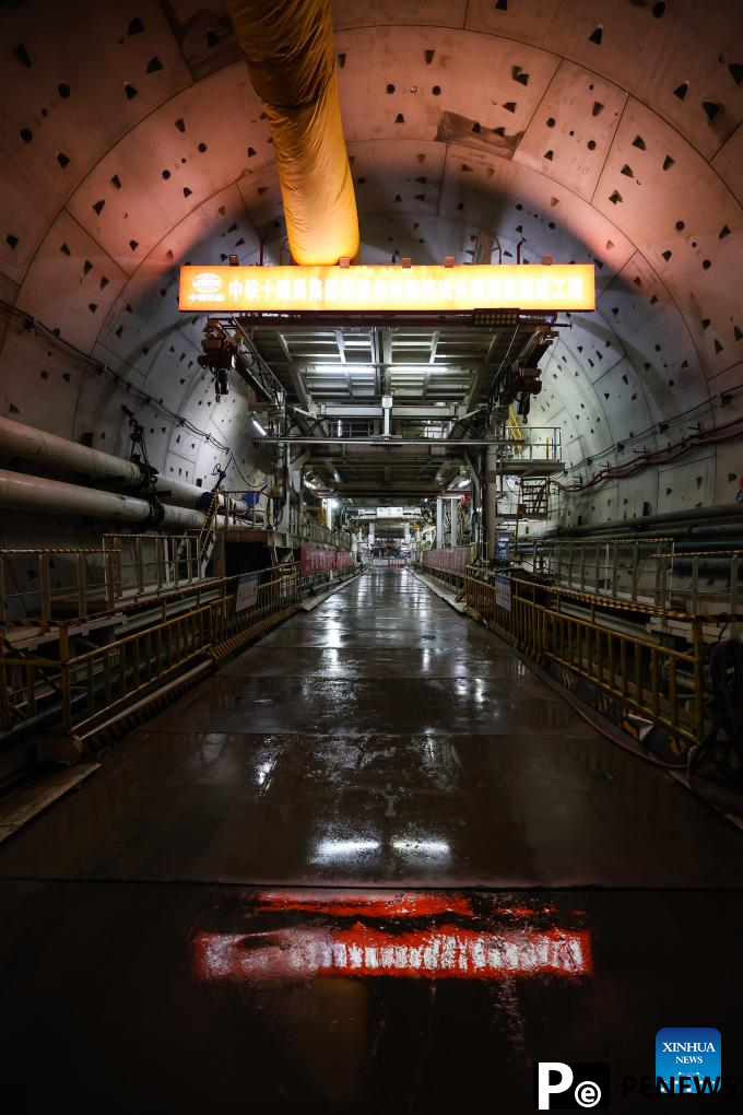 track undersea tunnel with speed of 350km/h broken through