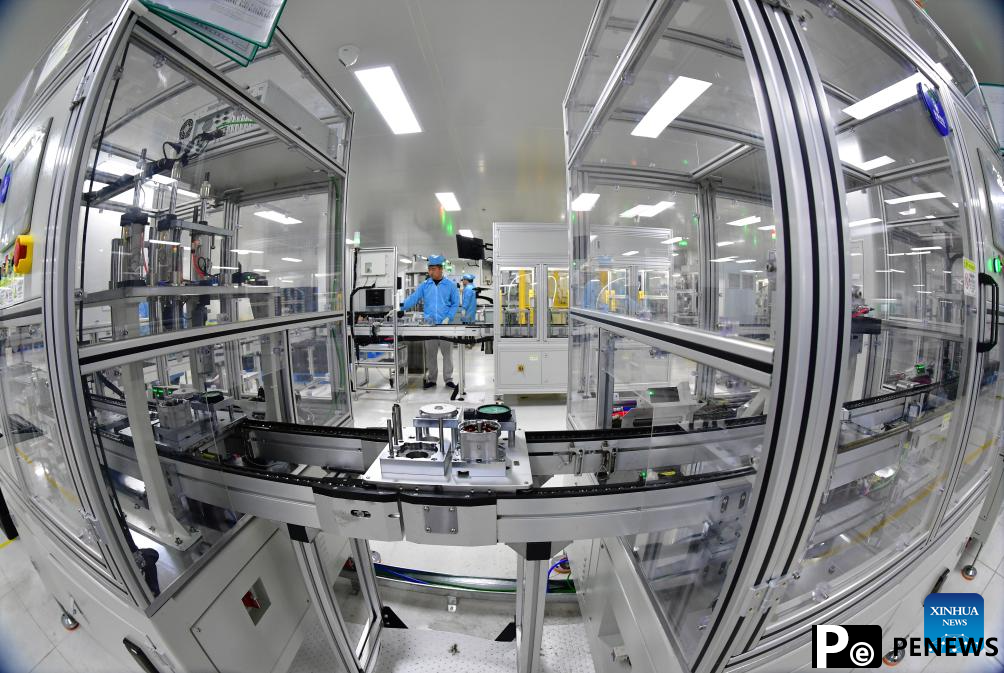 Development of emerging industries injects momentum into high