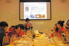 Australian winemakers toast loyal Chinese consumers