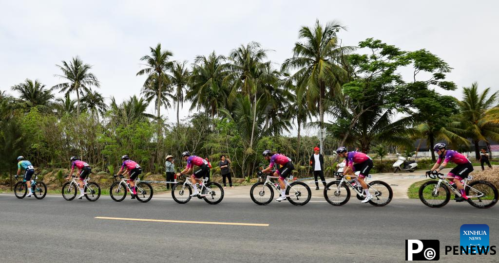 Highlights of 16th Tour of Hainan cycling race in Qionghai
