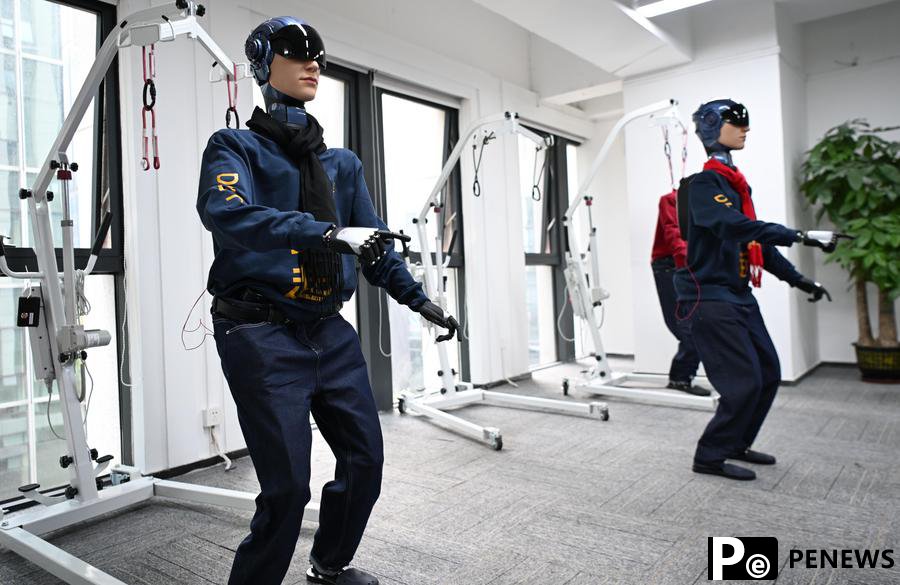 Robot industry thrives in south China