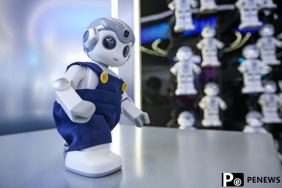 Robot industry thrives in south China