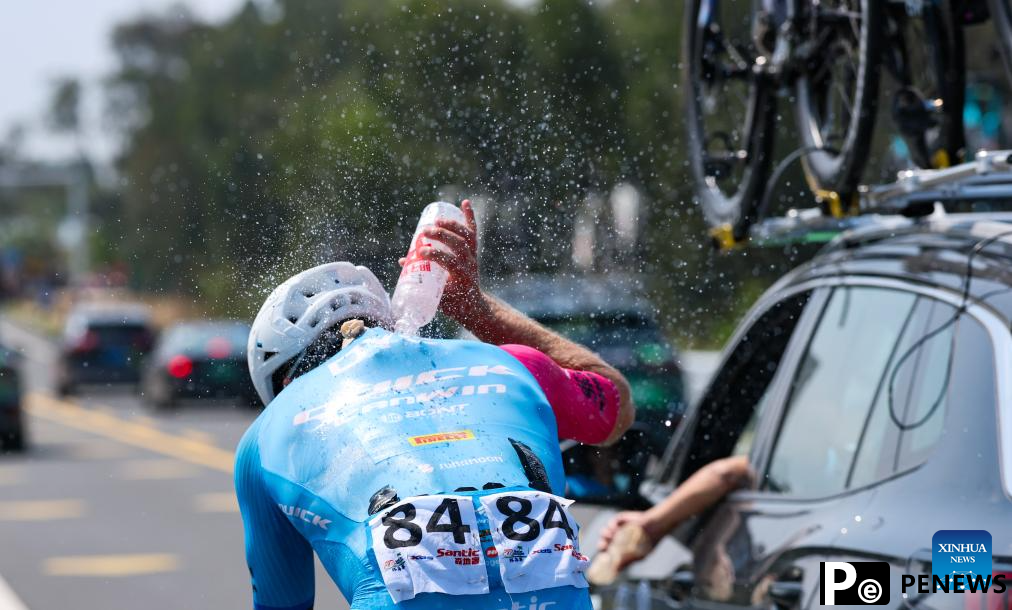 In pics: Stage 5 at 16th Tour of Hainan cycling race