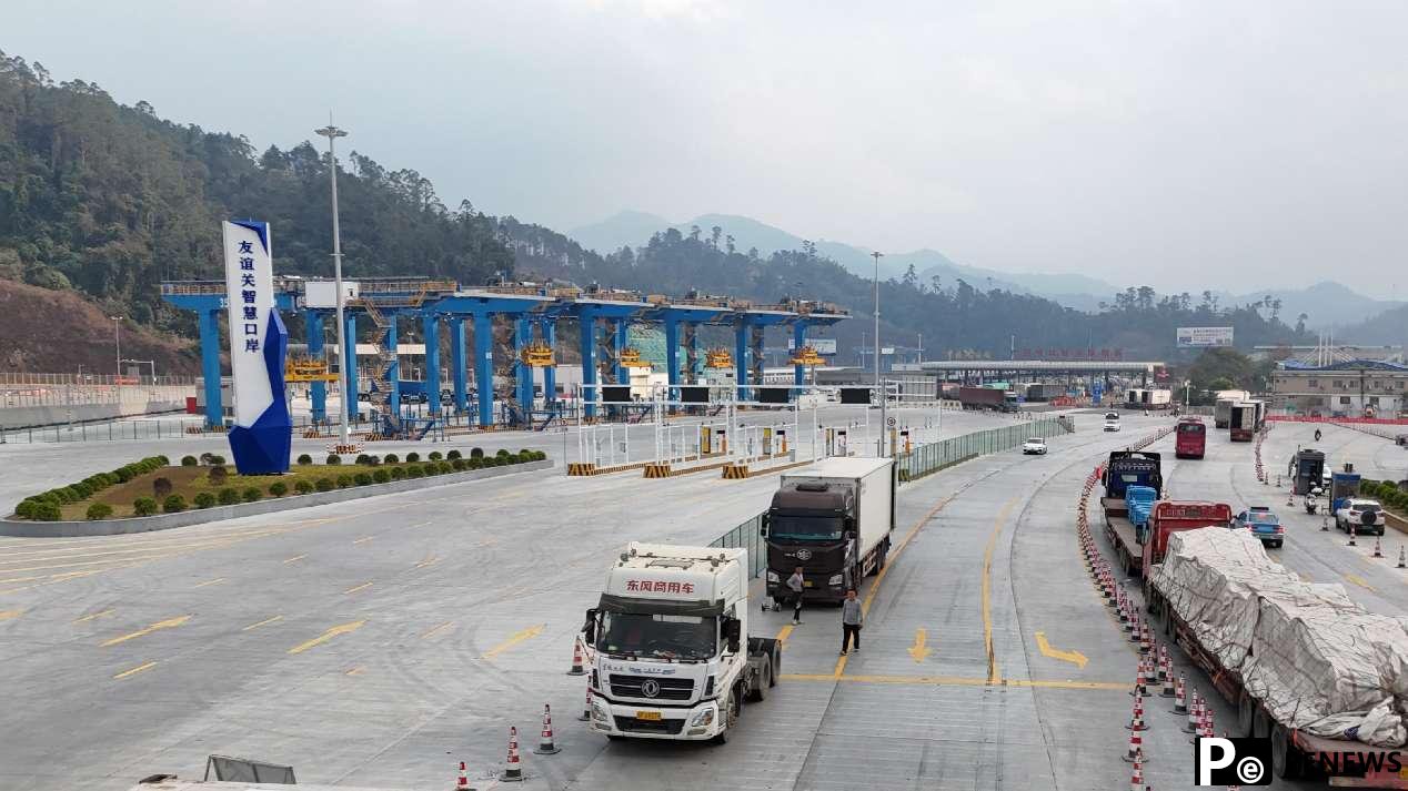 Vietnam trade flowing nonstop