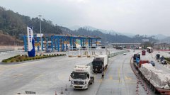 Vietnam trade flowing nonstop